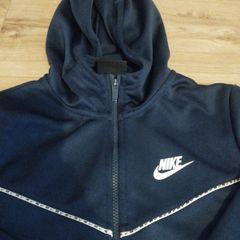 Boys Nike hoodie size 137 to 147
