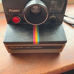 Retro Polaroid Camera
