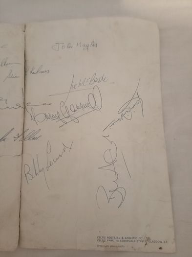 Autographed celtic pool picture