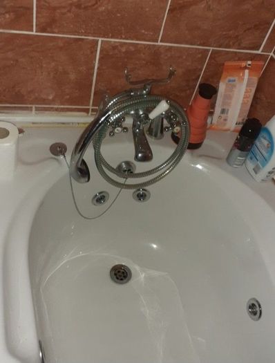 Jacuzzi Bath 8 Jets