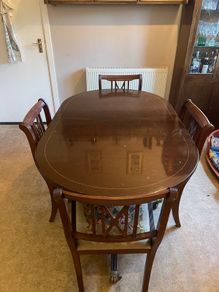 Extendable Dining Table