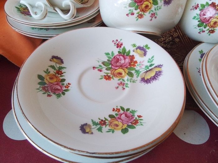 Twenty One Piece China Teaset