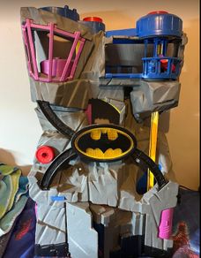 Imaginext Batcave