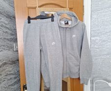 Nike tracksuit size xs