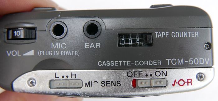 Sony Walkman TCM-40DV Cassette Recorder/Victaphone
