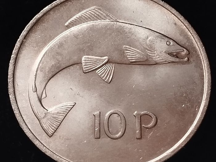 #167 - Ireland - 1976 - 10 Pence - UNC - KM.26