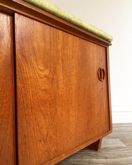 Vintage Retro Mid Century Teak Hall Bench/Record Cabinet/Stotage