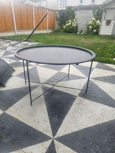 Garden coffee metal table  Free....