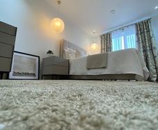 Contemporary Viscose Rug. Made in Belgium. Size: M