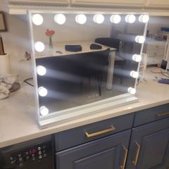 makeup mirror