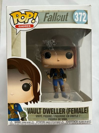 Funko Pop Fallout Vault Dweller (female) 372
