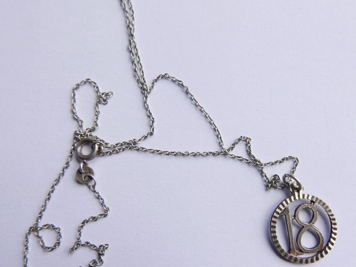 Vintage Sterling Silver 18 Pendant Necklace length 17" - 2g