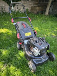 Lawnmower (needs deck repair)