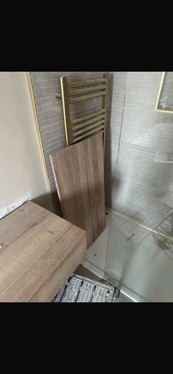 wall hung bathroom unit