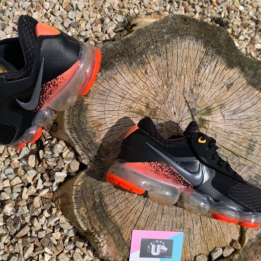 Nike Air Vapormax OG Black Solar Orange