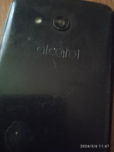 Broken IPad and 6 phones for parts