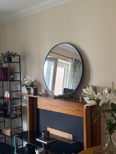 Round wall mirror