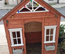 kids outdoor playhouse