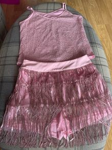 Sequence Outfit