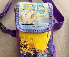 Retro Gameboy Pokemon case