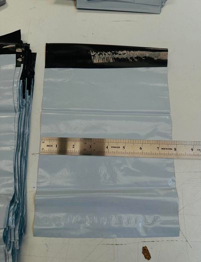 1000 pcs 20 x 25 cm plus5cm lip postal bags