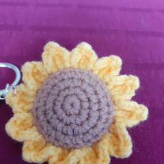 Crochet key ring canbe hanged on handbag  5 euro no lower