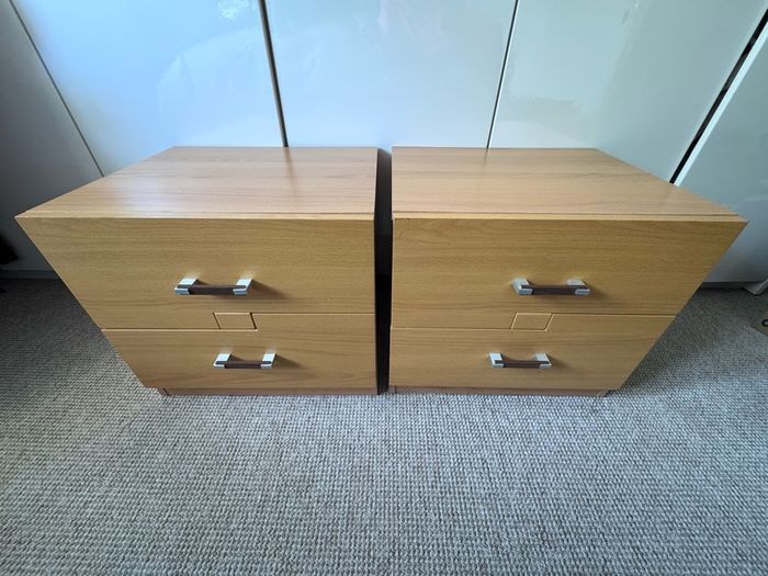 Bedside lockers