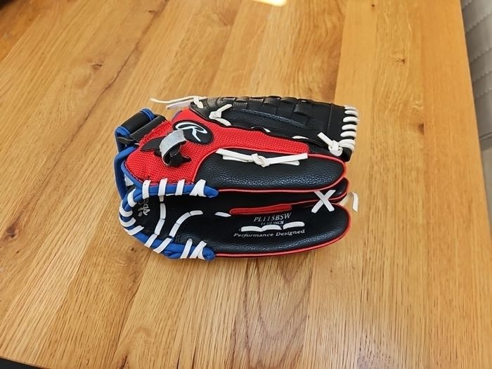 Rawlings 11.5" Baseball glove