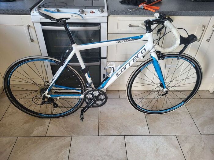 Carrera race bike