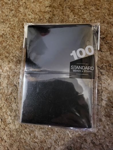 Ultra Pro - Standard Sleeves - Black 100 Sleeves TCG Magic the Gathering, pokemon