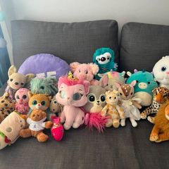 Assorted plush toys