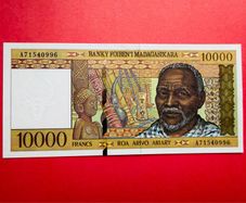 Madagascar  10,000 Francs 1995  ( Uncirculated ) Pick 79b