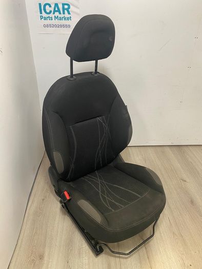 2014 Peugeot 208 Seats Set