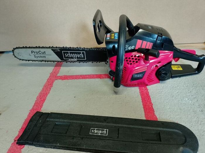 chainsaw
