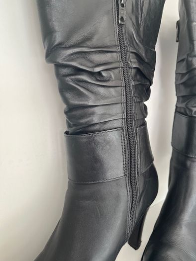 Marco Tozzi  Black leather boots-Softest Leather High Heels Size Uk 6 Eu 39.  Elegant.  In SUPER Condition.