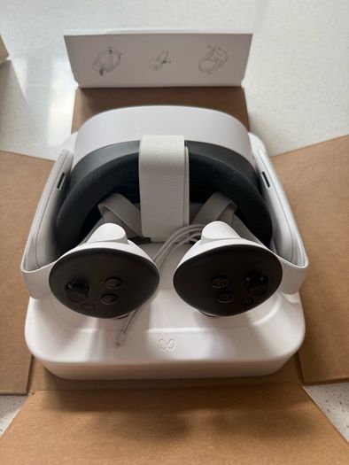 Mint Condition Meta Quest 3S 128GB Like New