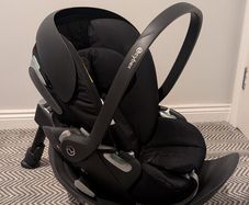 Cybex Cloud T i-Size Rotating car seat and base