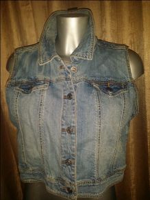 Crop sleeveless denim jacket by MultiBlu size UK16 EUR44 Postage included