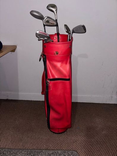 Vintage Dunlop Golf Bag (Red/Black) + Spare Clubs