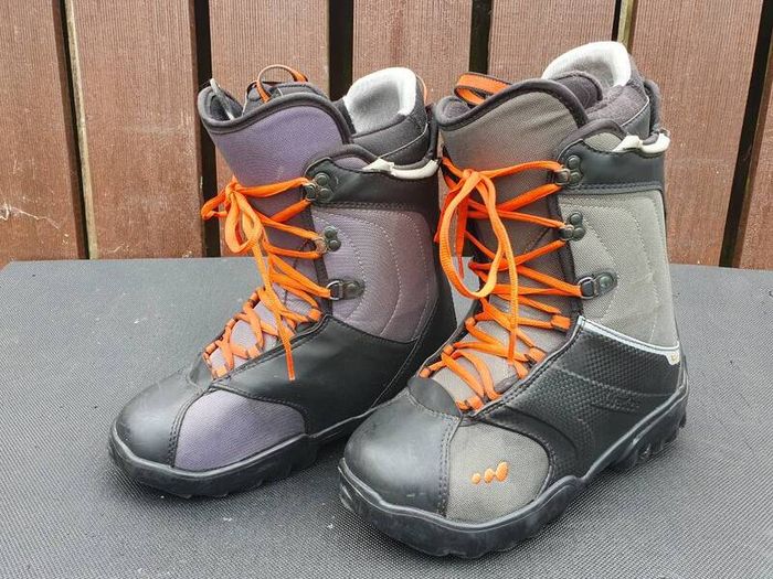 Wedze snowboard boot
