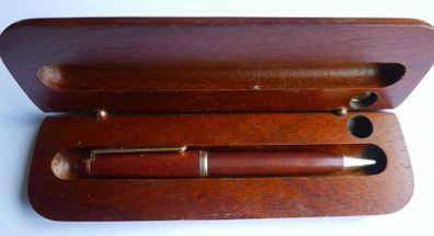 Vintage Wooden Pen &  Wooden Case