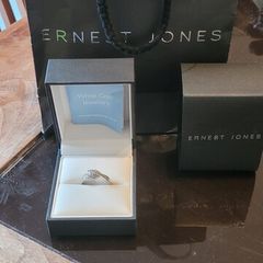engagement ring