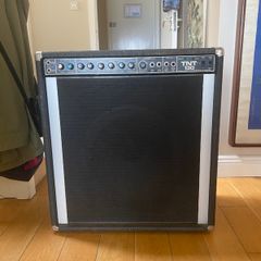 Powerful/ PEAVEY TNT 130 BASS Amplifier