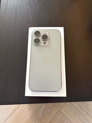 iPhone 15 pro 128GB 3 Network