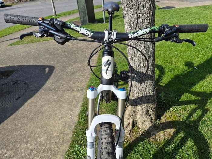 Mountain Bike - Specialized Stumpjumper FSR Expert Carbon (Size M)