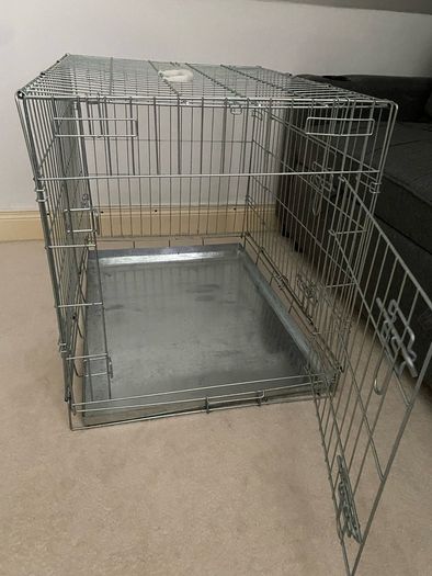 Dog crate (Medium)