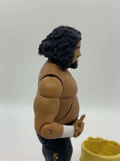 wwe elite HOF Hall Of Fame Afa & Sika action figures