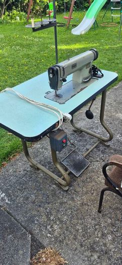 PFAFF Industrial Sewing Machine