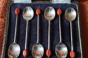 box three set of spoon's
