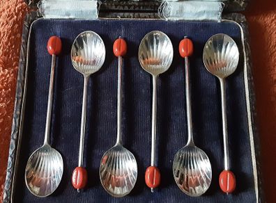 box three set of spoon's